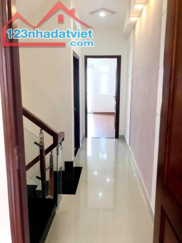 Bán nhà riêng hxh tránh 57m2 ( 4*14,2 ) Phú Định phường 16 quận 8 chỉ 6 tỷ - 3