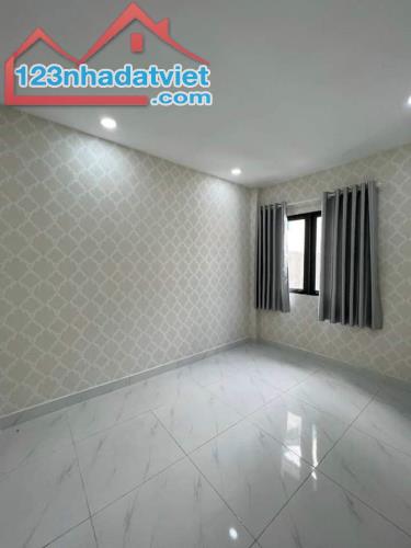 Bán nhà Gò Vấp, gần Nguyễn Oanh, 3 tầng, 25m², chỉ 2,9 tỷ - 2