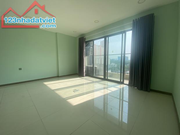 Chuyển nhượng căn góc 2PN 87m2 view Landmark, giá chỉ 6,350tỷ