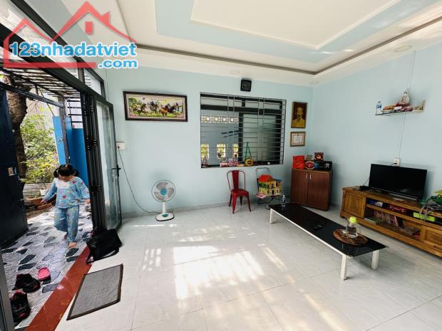 BÁN NHÀ PHƯỜNG LINH XUÂN THỦ ĐỨC 100M² 3.95 TỶ