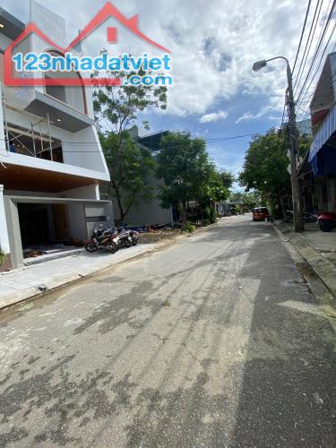 Bán lô đất đường Nguyễn Chích -Hòa Minh sạch đẹp DT 75m2 giá 3ty2 tl LH 0942992361 - 1