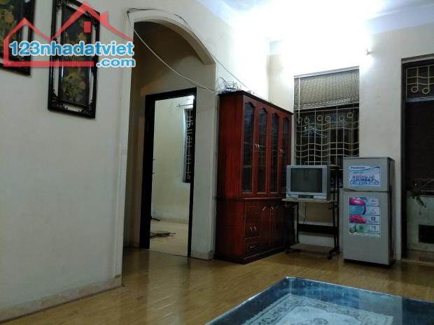 Cho thuê chung cư Lạc Long Quân 60m 2 ngủ sẵn đồ 9tr/th vào ở ngay LH 0988559347