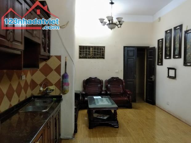 Cho thuê chung cư Lạc Long Quân 60m 2 ngủ sẵn đồ 9tr/th vào ở ngay LH 0988559347 - 4