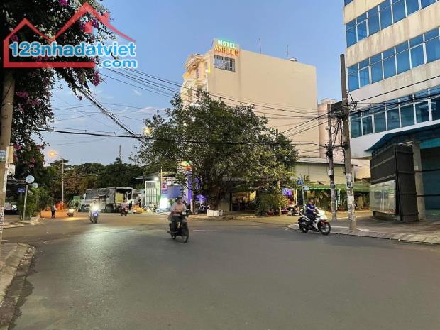 215m2 Mặt tiền An Dương Vương Nối Dài, ngang 8m, 5 tầng,giảm 2 tỷ.