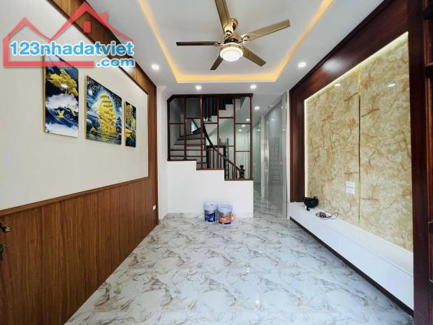 Bán nhà An Khánh 36M 4 Tầng, 4P Ngủ, nội thất đẹp, gần đường lớn nhỉnh 3.9 tỷ