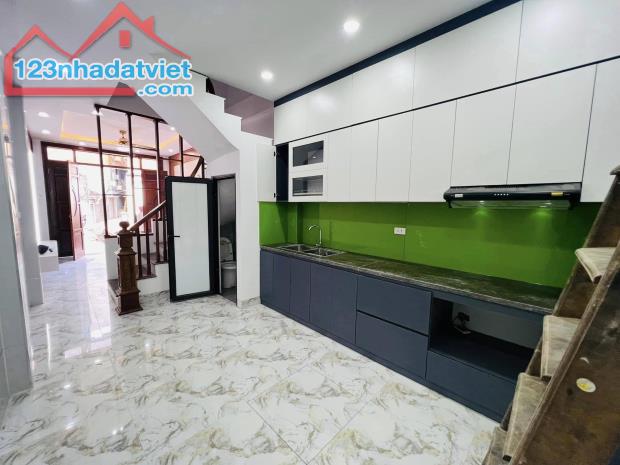 Bán nhà An Khánh 36M 4 Tầng, 4P Ngủ, nội thất đẹp, gần đường lớn nhỉnh 3.9 tỷ - 1