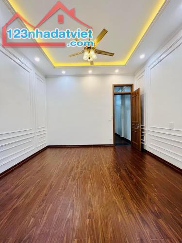 Bán nhà An Khánh 36M 4 Tầng, 4P Ngủ, nội thất đẹp, gần đường lớn nhỉnh 3.9 tỷ - 2
