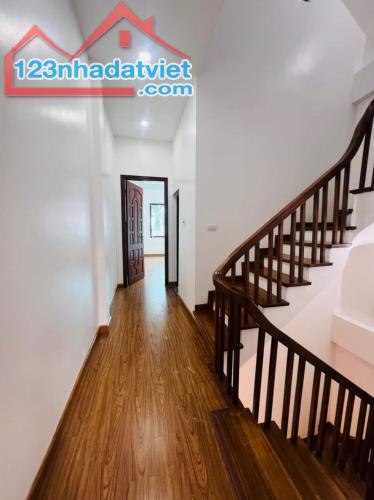 Bán nhà An Khánh 36M 4 Tầng, 4P Ngủ, nội thất đẹp, gần đường lớn nhỉnh 3.9 tỷ - 5