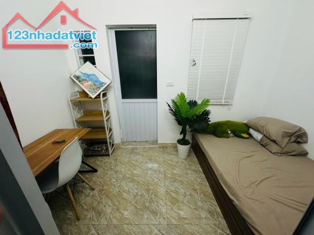 Bán nhà ngõ Thịnh Hào 2 – Ngõ rộng ba gác – Lô góc – Nhà xây đẹp – 15m2 – 5 tầng – 2.82 tỉ - 3