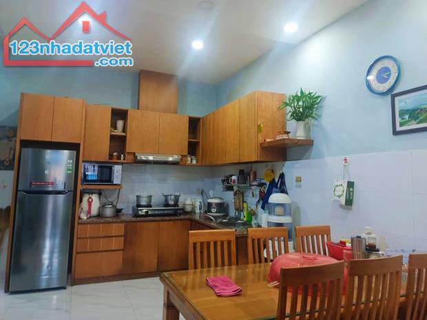 NHÀ 3 TẦNG XE HƠI NGỦ TRONG NHÀ LÊ VĂN THỊNH KẾ BÊN CHỢ CÂY XOÀI, QUẬN 2 - DT 105M2 NHỈNH - 2