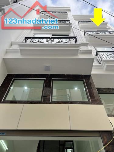 Bán nhà TT Trạm Trôi 38M 4 Tầng, Gác Lửng, view thoáng, gần đường lớn 3.7 tỷ - 1