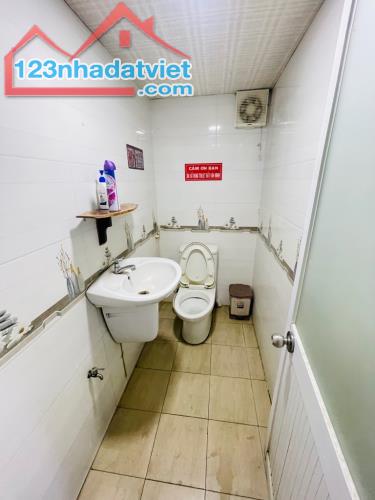 MẶT TIỀN VIP NGUYỄN HỒNG ĐÀO, 4 TẦNG, NGANG LỚN 4.5M, CHỈ 20 TỶ - 3