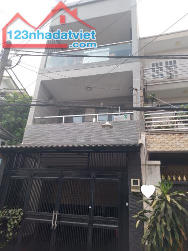 Bán nhà 2 mặt tiền HXT đường Vườn Lài, Q Tân Phú DT 75m2 (4,3x17,5) BTCT 3 lầu chỉ 8,2 tỷ.