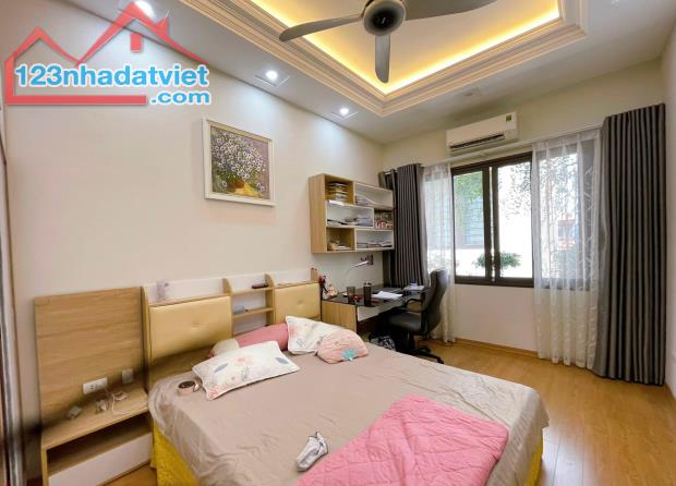 cần gấp bán 48m xây 4 tầng giá 6.3 tỷ tại nguễn lân thanh xuân . - 2