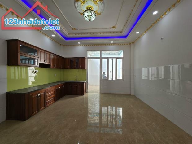 Bán nhà Mặt Tiền Kinh Doanh đường số 6, 119m2 ( 5 x 23 ) 4 Tầng BTCT, đối diện Trường Học - 2