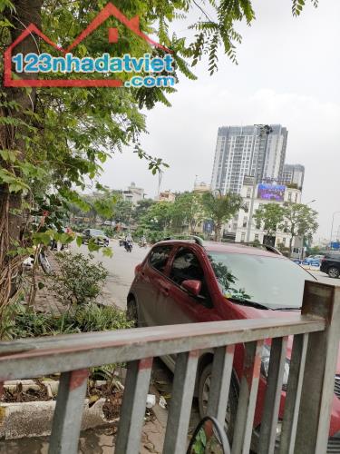 Cho thuê gấp nhà đẹp, vị trí đẹp nhất mặt phố Nguyễn Huy Tự 50m, 2 tầng, mặt tiền 5m - 1