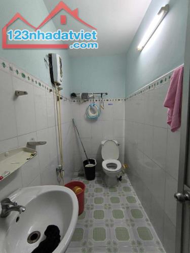 Bán nhà 75m2, xe hơi đổ cổng, Phước Long B, Quận 9. Giá nhỉnh 4 tỷ TL - 2