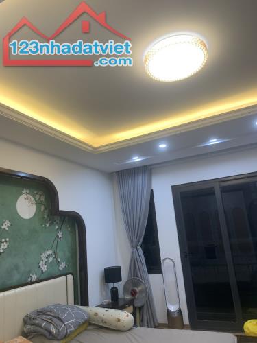 Bán nhà Phố Nghĩa Tân, Cầu Giấy, 52m , Ôtô, KD,12 tỷ. 0979353468 - 2