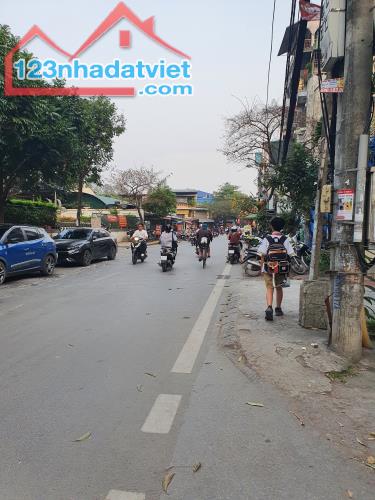 HOÀNG CẦU , TRẦN QUANG DIỆU - PHÂN LÔ - ÔTÔ TRÁNH - KINH DOANH - 3