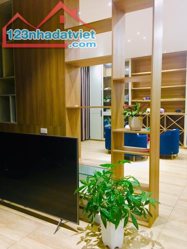 Bán nhà mặt đường Đông A - Hoà Vượng _ Nam Định
