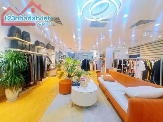 Bán nhà mặt phố Trần Quốc Toản 100m2, 5 tầng, MT 5.8m, giá 49 tỷ. 0971813682. - 4