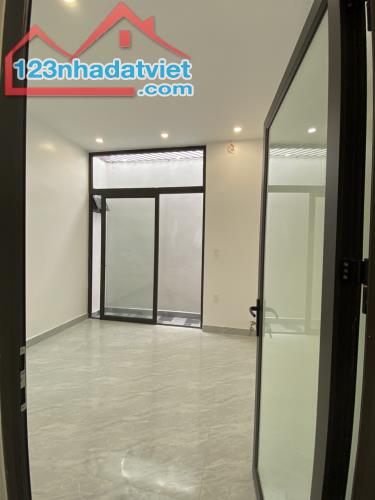 Bán nhà cấp 4 An Dương, 64m2 giá 990tr. - 2