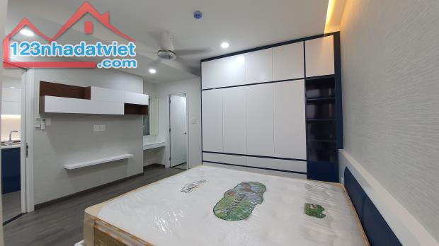 Chuyển nhượng căn góc 2PN 86m2 view nội khu, giá chỉ 5.054tỷ