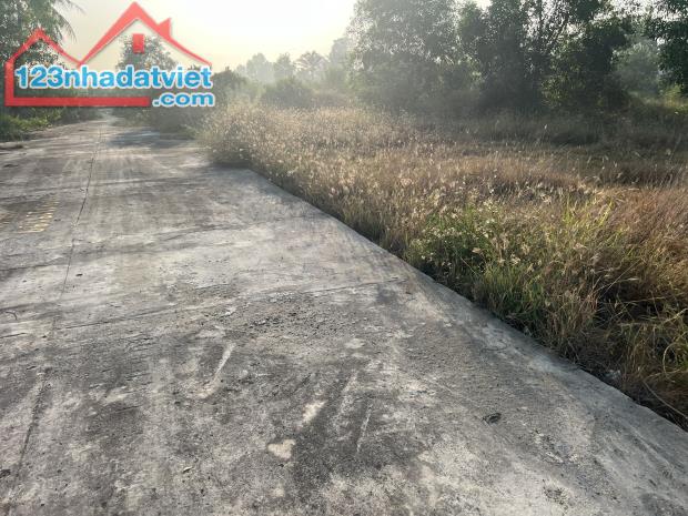 Bán lô đất 2 mặt tiền đường Ninh An Ninh Hòa giá chỉ 450 triệu - 2