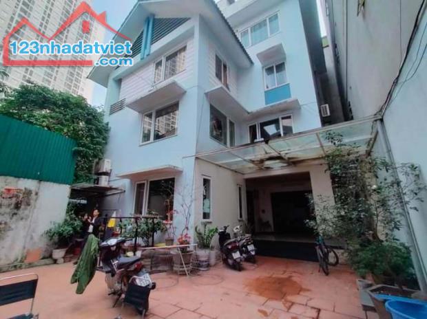 Bán nhà mặt phố Hoàng Ngân, Thanh Xuân 235m2, 5 tầng, kinh doanh đỉnh, chỉ 45 tỷ. 09718136 - 3