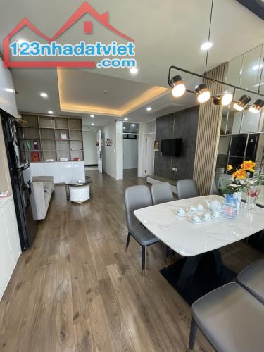 Bán căn hộ 3 ngủ tại chung cư An Quý Hưng, Thượng Thanh, Long Biên. LH: 0389544873 - 2