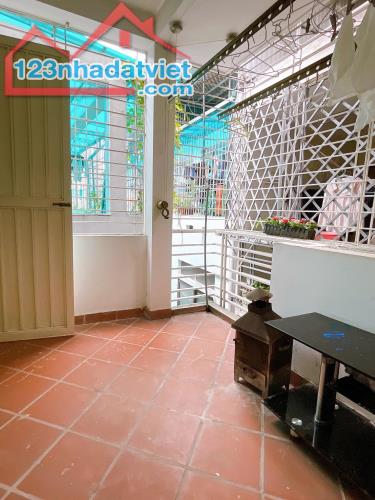 Siêu phẩm 5 tầng cực đẹp ở Trương ĐỊnh - thoáng sáng -  tặng full nội thất - hơn 4 tỷ rưỡi - 2