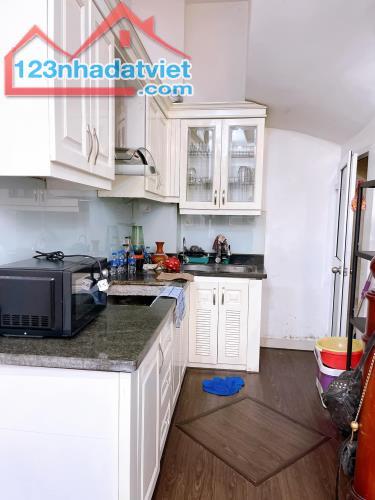 Siêu phẩm 5 tầng cực đẹp ở Trương ĐỊnh - thoáng sáng -  tặng full nội thất - hơn 4 tỷ rưỡi - 3