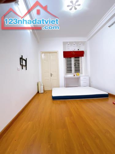 Siêu phẩm 5 tầng cực đẹp ở Trương ĐỊnh - thoáng sáng -  tặng full nội thất - hơn 4 tỷ rưỡi - 5