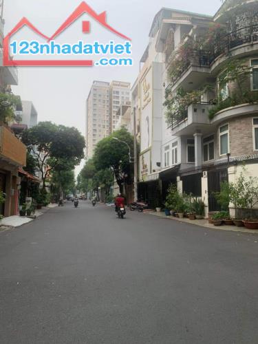 Hot, bán nhà mặt tiền Nguyễn Oanh -  Nguyễn Văn Dung 15x20m P.6 Q.Gò vấp