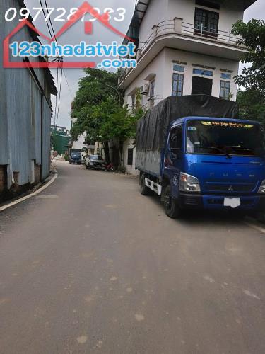 Nhà mới Cạnh Nhổn ô tô tải, kinh doanh, giá 3.9 tỷ