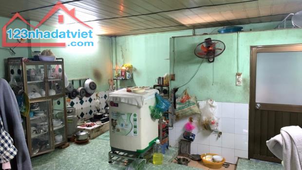 GẦN CẦU NGUYỄN VĂN CỪ - NHÀ CŨ 75M2 SÁT MẶT TIỀN ĐƯỜNG - CHƯA QUA ĐẦU TƯ - 6 TỶ - 1