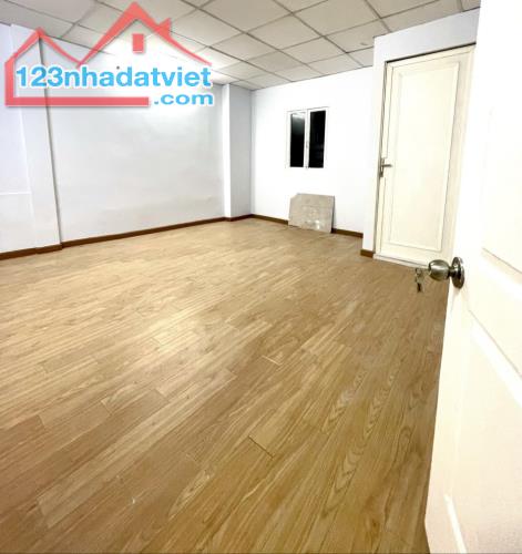 Cần Bán Nhà Mặt Tiền Đường Nguyễn Duy Dương, Phường 4, Quận 10, 29m2 - 2
