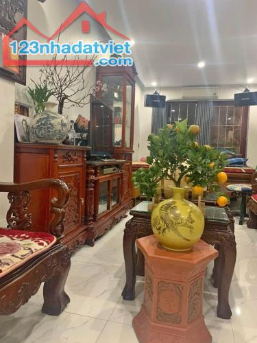 Bán nhà Ngõ 4 Phương Mai Dt 36m Mt 4m x5 tầng Giá 4,8 tỷ Lh 0842851516 - 2