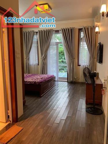 Nhà 5 tầng cách mặt Hồ Phương Mai 100m Dt 35m Mt 4m Giá 4,8 tỷ Lh 0911002289 - 2