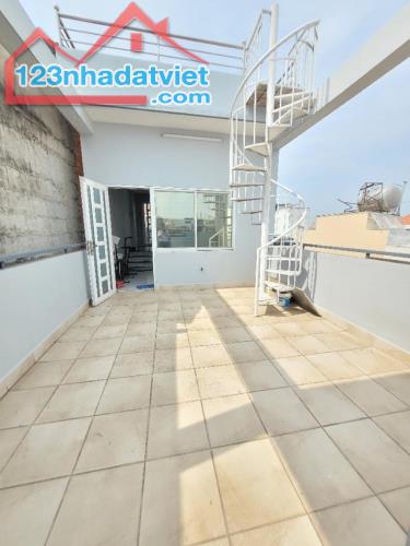 NHÀ BTCT 5 TẦNG 73M2 HẺM XE HƠI 1 SẸC KHU BÀU CÁT, TẶNG HẾT NỘI THẤT - 4