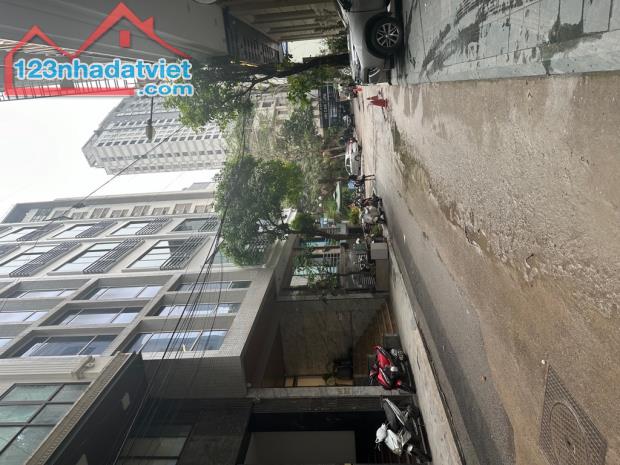 Bán nhà Lê Văn Lương, vỉa hè, ô tô tránh, nhà đẹp có thang máy, vừa ở vừa kinh doanh
