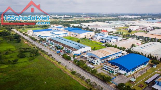 Bán gấp nền đất ngay trung tâm thị trấn, giá 900 triệu/ 100m2 sổ riêng - 3