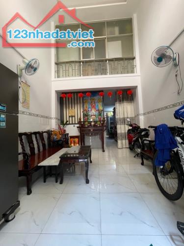 CHO THUÊ NHÀ HXH PHAN XÍCH LONG P3 PHÚ NHUẬN 70M2 3 TẦNG 25tr/th - 4