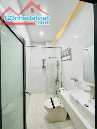 NHÀ ĐẸP 3 TẦNG - 4PN FULL NỘI THẤT HXH 6M KDC THE SUN 83 ĐÀO TÔNG NGUYÊN, NHÀ BÈ - 4