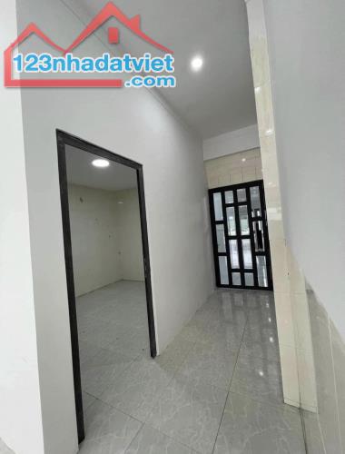 Cần Bán nhanh Căn nhà 1 sẹc Giồng Cát Tân Phú Trung Củ Chi 137m2 Sổ Hồng Riêng 600triệu - 2