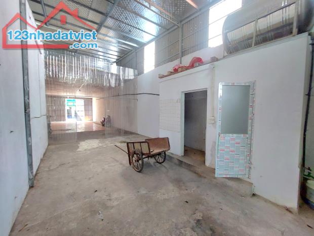 Cho thuê nhà xưởng khu Yên Sở - Tam Trinh, 200m, xe 5 tấn đỗ cửa, giá 20tr/th - 2