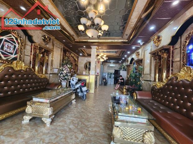 Bán nhà mặt phố vị trí View hồ Linh Đàm quận Hoàng Mai siêu đẹp giá 41 tỷ - 2