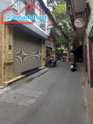 Giảm nhiệt nhà Thanh Xuân,mặt phố Cự Lộc, Ô tô đỗ, mặt tiền 6.8m, hàng xóm Royal city