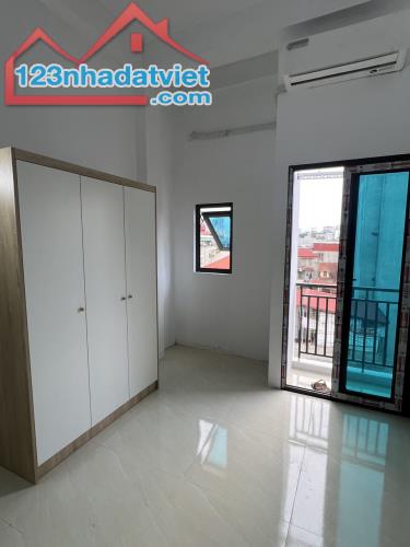 Bán tòa nhà CCMN Phùng Khoang, DT 70m2 xây mới 6 tầng thang máy, gác xép 16pkk giá 12.5 tỷ - 2