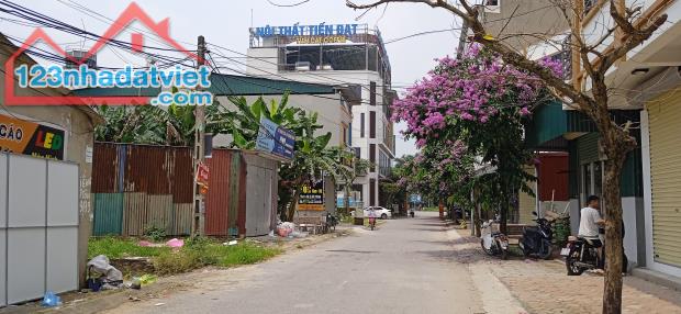 Bán lô góc 3 mặt tiền vị trí mặt đường chính tại thị xã Mỹ Hào Hưng Yên - 1